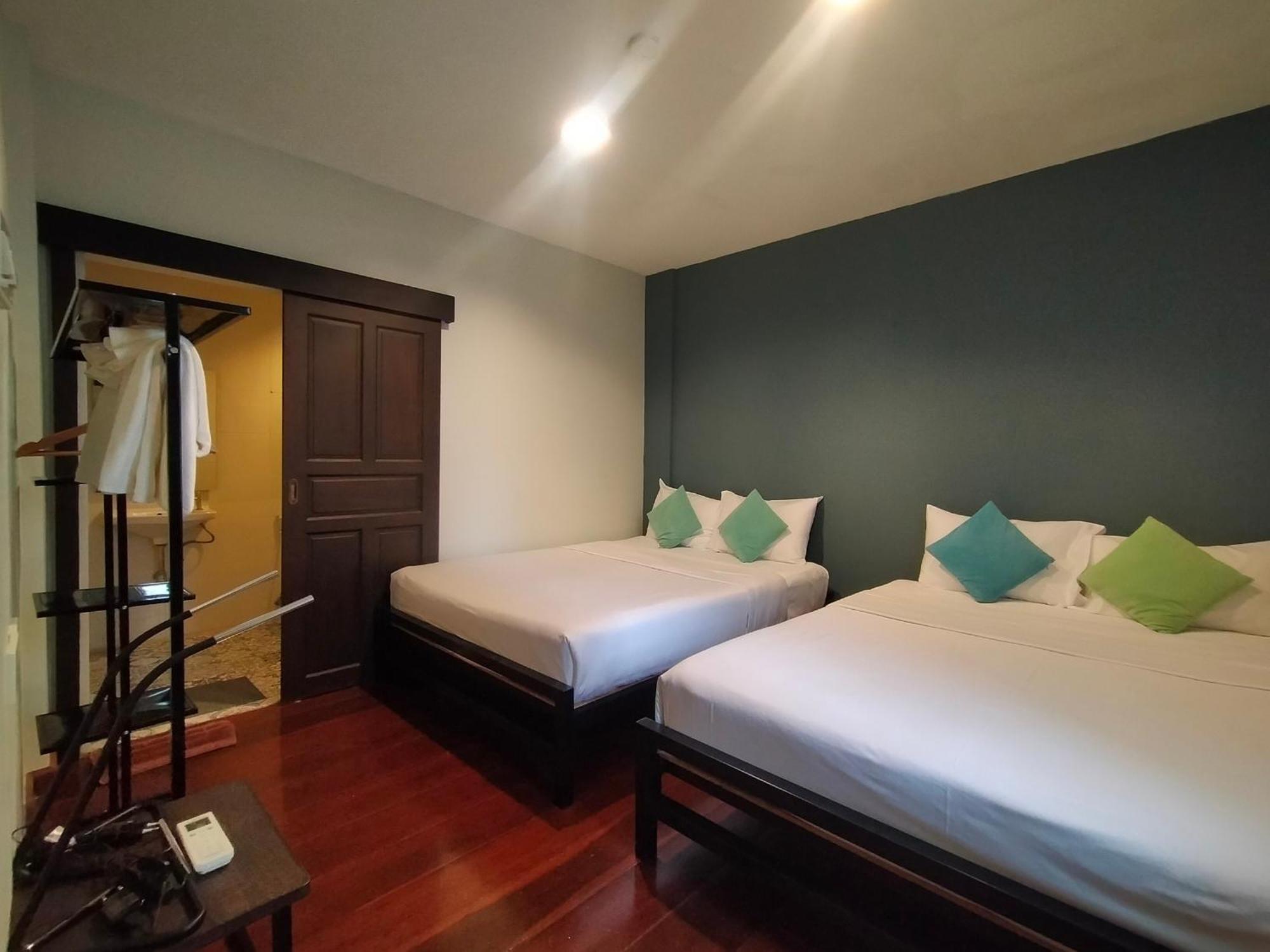 Baan Wangderm Bangkok